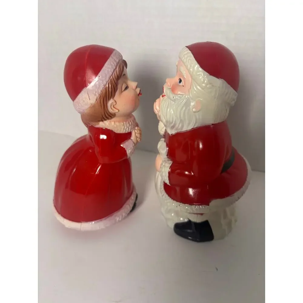 Berman & Anderson Santa & Musical Revolving Mrs Claus 7